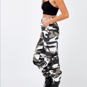 princess polly camo pants